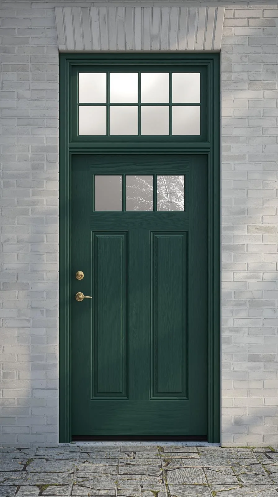 Une grande porte d'entrée vert forêt avec une imposte vitrée (fenêtre fixe) au-dessus, installée dans un mur de briques blanches.