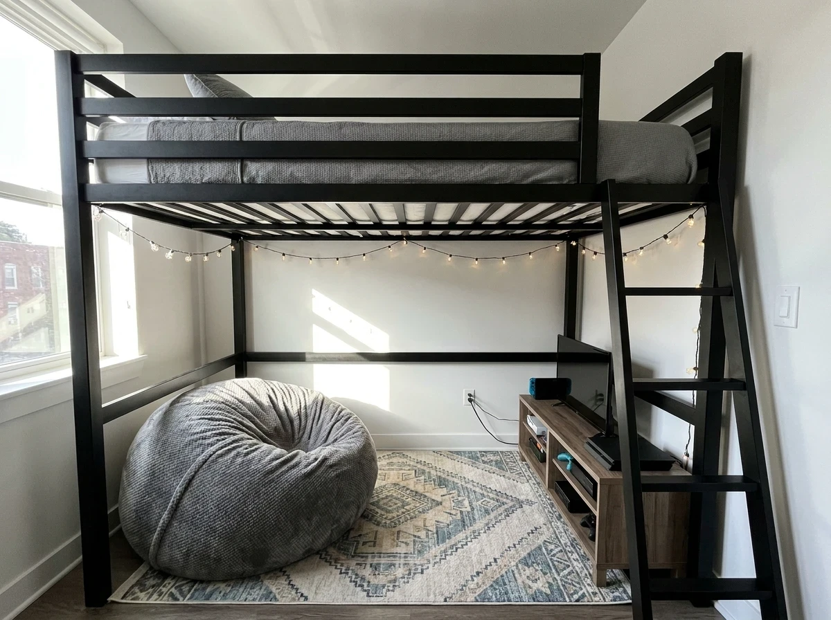 Astuce 8 : Le Lit Mezzanine L'Option Gain de Place Maximale