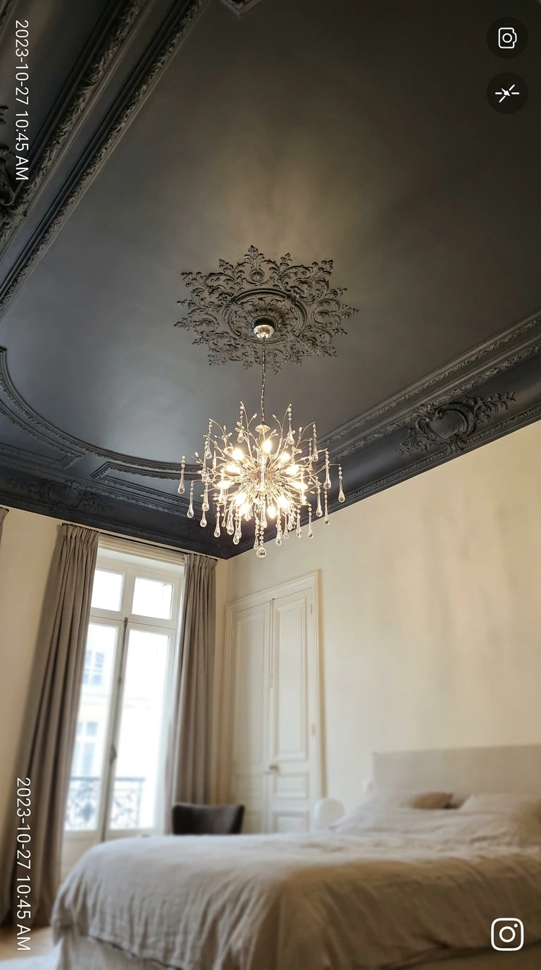 Le Plafond Traité Comme un Cinquième Mur